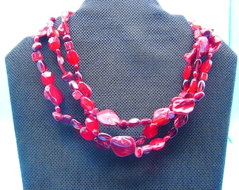 Collar vintage rojo en capas con pendientes de araña a juego - Conjunto de joyería retro con cuentas