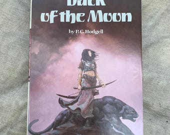 El lado oscuro de la luna a. C. Tapa dura de P. C. Hodgell