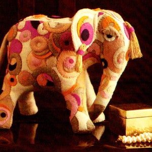 PDF Groovy 1970s Indian Felt Elephant Toy Sewing Pattern, Kitsch, Upcycling, Recycling, Shabby Chic, Heirloomx