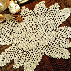 PDF Vintage 1970s &#39;Rose Garden&#39; Lacy Filet Crochet Doily Crochet Pattern, Floral, Motif, Home Decor, Victoriana soo....Beautifulx