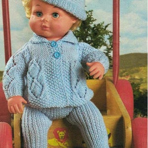 ヴィンテージ人形の服 未熟児の編み物パターン 小さな男の子の青い乳母車セット、未熟児、ベビードールのプルアップレギンス 小さな涙、リボーン