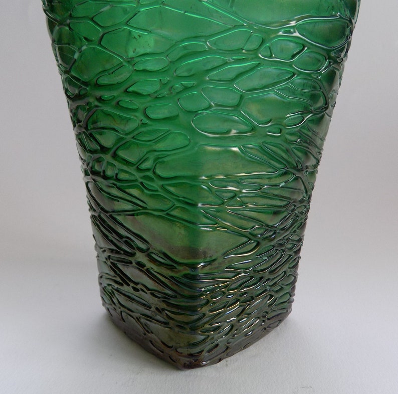Czech / Bohemian Kralik Art Deco Two Handled Threaded Glass Vase image 6