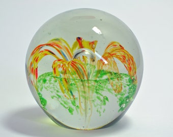 Vintage Flower And Controlled Bubble Glass Paperweight