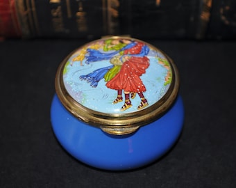 Vintage Danbury Mint Enamel Trinket / Pill Box Christmas Ice Skaters 1978. Gift boxed.