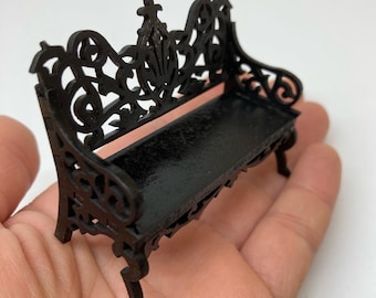 Miniaturowa ławka ogrodowa DIY, skala 1:24