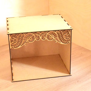 1:12 scale Dollhouse miniature roombox kit with fretwork panel