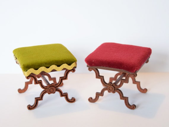 1 12 Dollhouse Miniatures 18th Century English Footstool finished