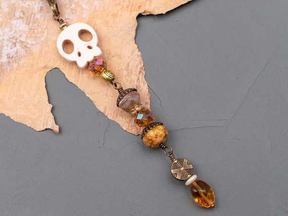 Halloween Ivory Skull Purse Charm, Beaded Zipper Pull, Spooky Pendant, Fall Key Chain, Earthy Jewelry