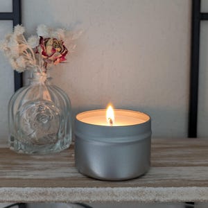 Small Handmade Soy Wax Candle/4oz tins/ Multiple scents/ refill option/ No visible label/ Plastic-free/zero waste/Phthalate-free