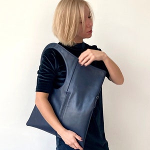 Bolso bandolera de piel azul para mujer Bolso de piel suave Monedero asimétrico Shopper de piel auténtica Bolso hobo mediano Bolso de mano plegable