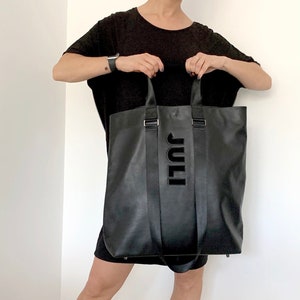 Ostrich Hand bag Black Made in Japan 18663214