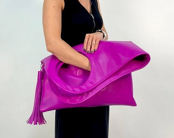 Oversized Lila Leder Clutch Tasche: Asymetrische Designer Tasche