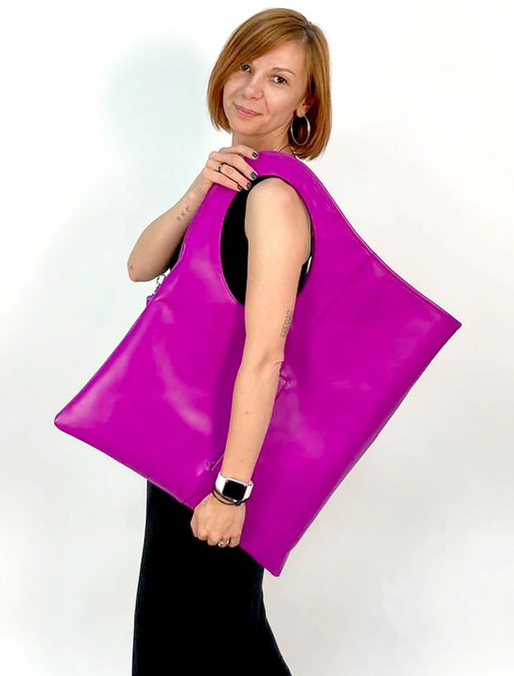 Hot Chick patent-leather shoulder bag