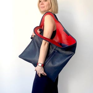Oversized shoulder bag Navy blue and red leather shopper bag Minimalist handbags for women Asymmetrical bag Soft leather purse with pockets