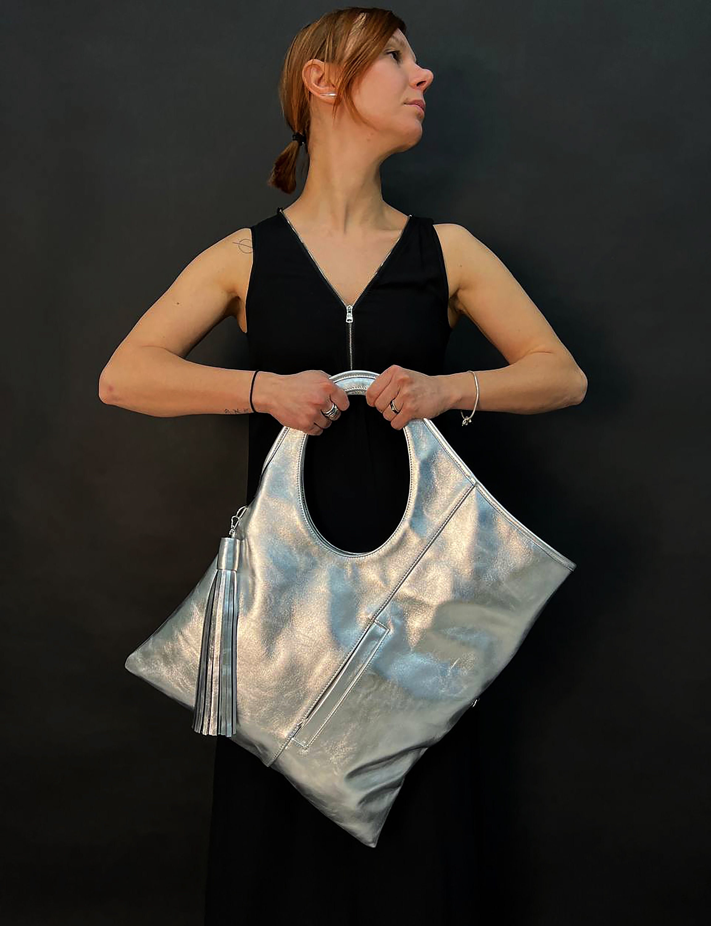 HOBO BAG LARGE - SILVER PLAIN