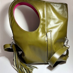 Medium hobo bag Green leather tote Soft leather purse Modern handbags for women Unique shoulder bag Custom bag with pocket Olive leather bag