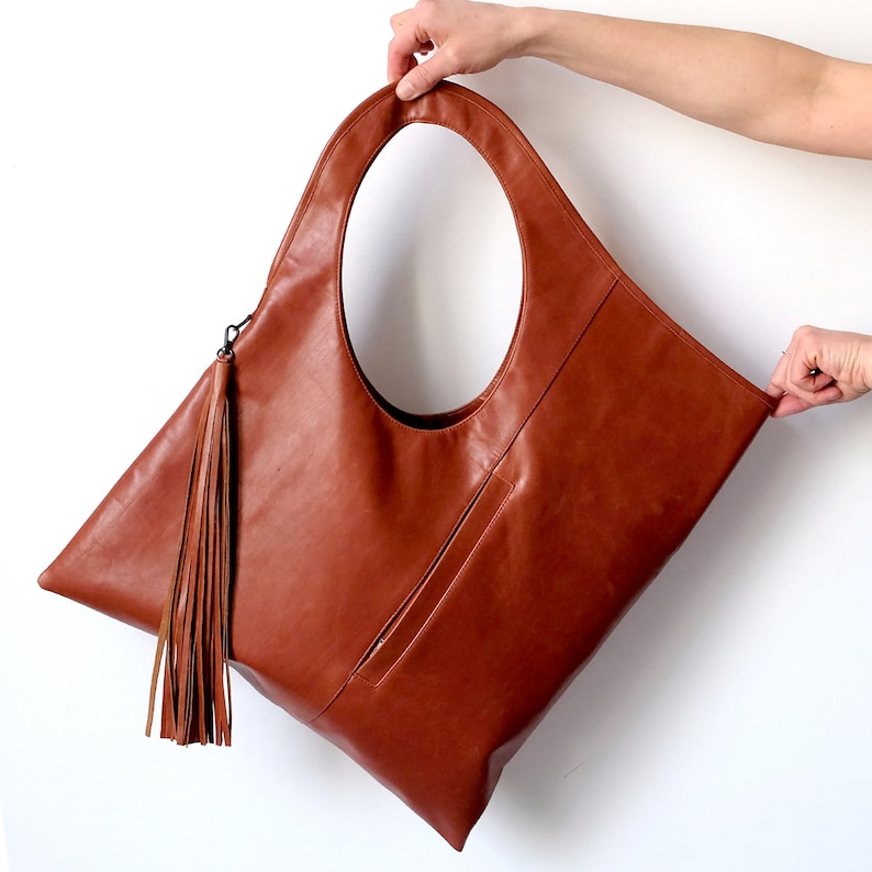 Leather hobo bag Cognac large laptop bag for women Slouchy leather purse Large tote with pockets 19/17 inches