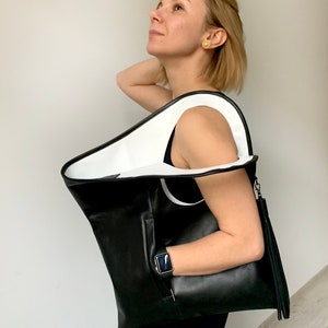Monedero blanco y negro Bolso de compras de piel suave para mujer Bolso de mano de piel mediano Bolso hobo de piel Bolso plano Bolso con abertura en la sisa Bolso de hombro para mujer