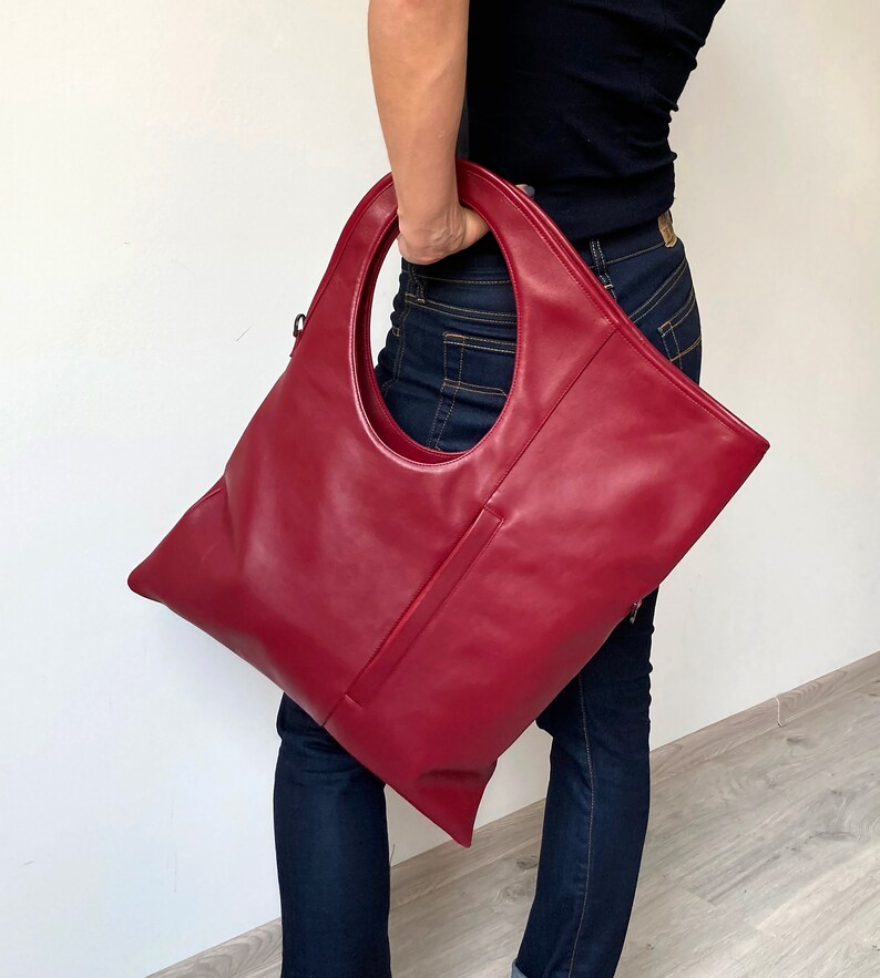 Burgundy crossbody bag Maroon leather bag Medium purse with pockets Slouchy hobo bag Foldover handbags for women by Olena Molchanova