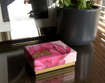 Handgemachte Blumen Geschenkbox: Kleine Rosa & Gold Andenken