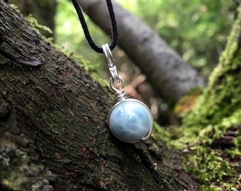 Larimar-hangerketting: edelsteen van 10 mm, gewaxt katoenen koord