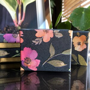 Petite boîte cadeau faite main, boîte cadeau avec couvercle