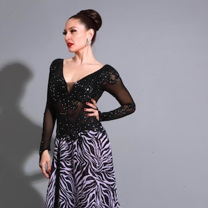 Elegantes argentinisches Tango Kleid von Mimi Pinzon – Handgefertigtes Tanzkleid für Damen – Schwarz & Gold