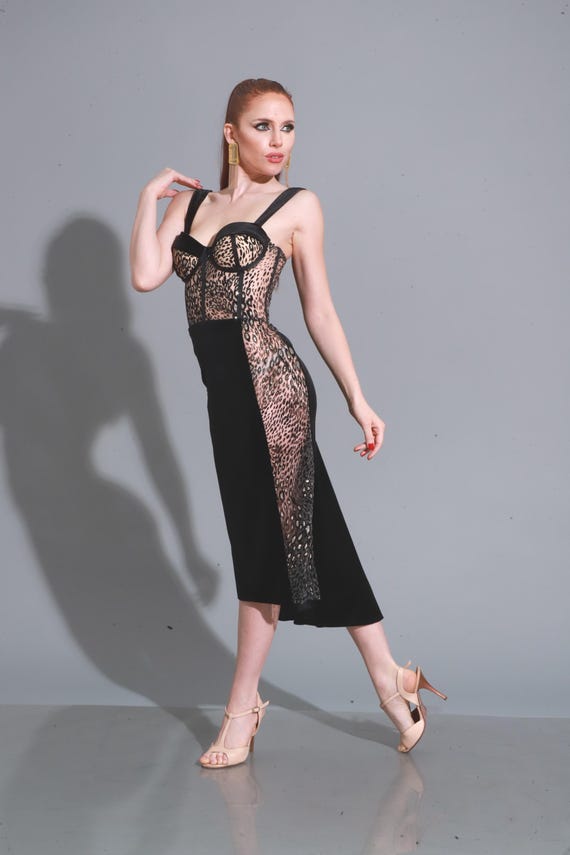 Women's Black and Gold Tango Dress, Velvet Lace Stage Gown, Handmade Performance Dancewear - Etsy Women's Black and Gold Tango Dress, Velvet Lace Stage Gown, Handmade Performance Dancewear - Etsy