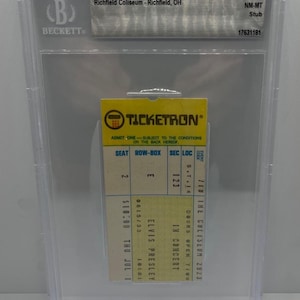 1975 Elvis Presley Concert Ticket Stub authentifiziert und gestempelt 8 mm-Mt Stub von Beckett Garantiert. Erstaunliches Elvis Geschenk. Dokumentarfilm auf Etsy