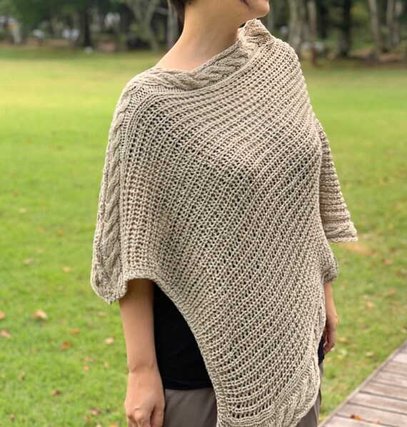 Knitting Pattern Plateau Poncho poncho With Cables | Etsy