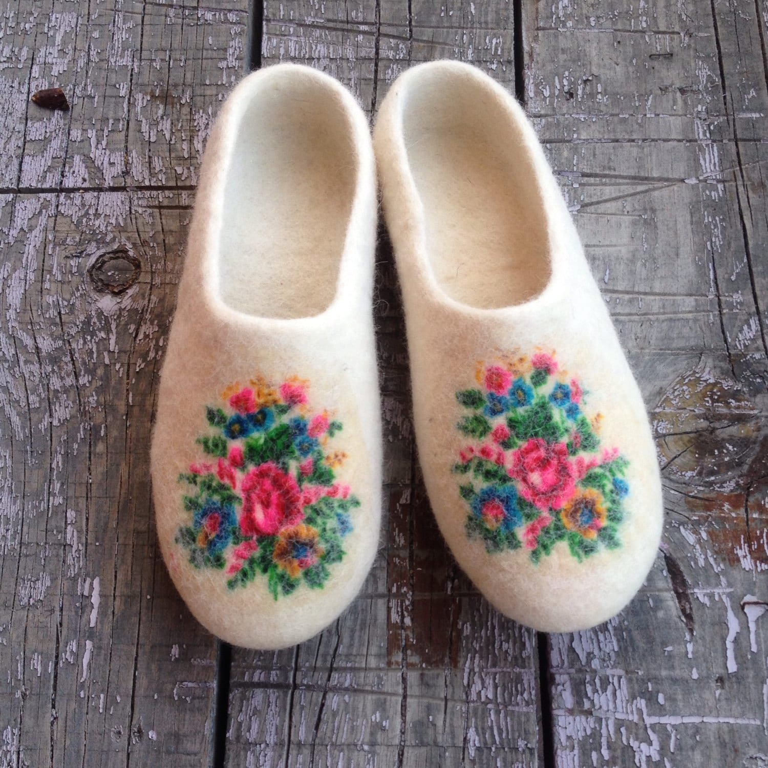 polish wool slippers