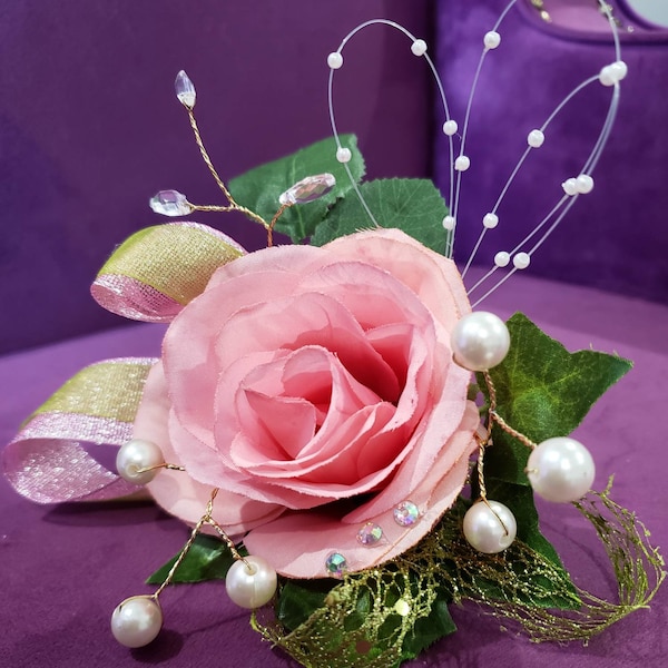 Pink Tea Rose Corsage with Ivy