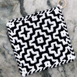 Handmade Potholders - &quot;Spanish Tile&quot;, extra Large 100% cotton, 8 inch pro, hostess gift, hot pad, kitchen ware, retro loom trivet, woven