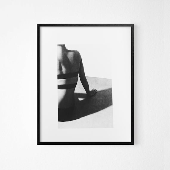 DIGITAL DOWNLOAD 16x20 Model photo Black and white modern print for interior Girl woman print Fashion Minimalist Coastal beach art