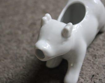 Crema para café con forma de vaca blanca añeja