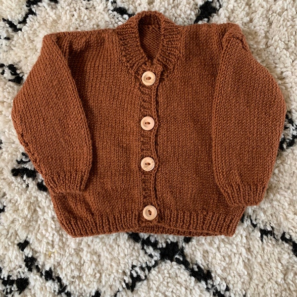 Laine mérinos Cardigan bébé / cardigan de bébé tricoté à la main / cardigan fait à la main / vêtements pour bébé unisexe