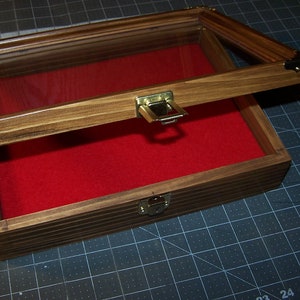 pistol display case 9x12x3 wall mount image 3