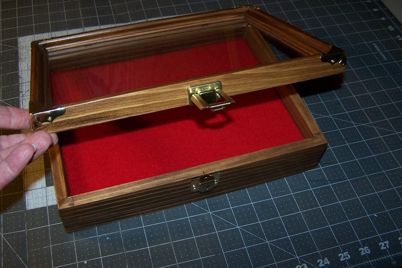 pistol display case 9x12x3 wall mount image 3