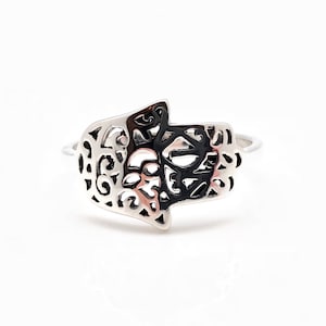 Sideways Hamsa Hand Ring // Silver Hamsa Ring // Hand of God Ring // 925 Sterling Silver