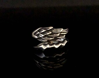 Angel Wing with Eagle Claw Ring // Silver Angel Wing with Eagle Claw Ring // 925 Sterling Silver
