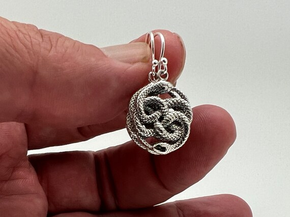 Orecchini A Borchia Infinity In Argento 925 Con Bagno Oro Rosa – Nodo Infinito, Piccole Dimensioni, Chiusura A Farfalla