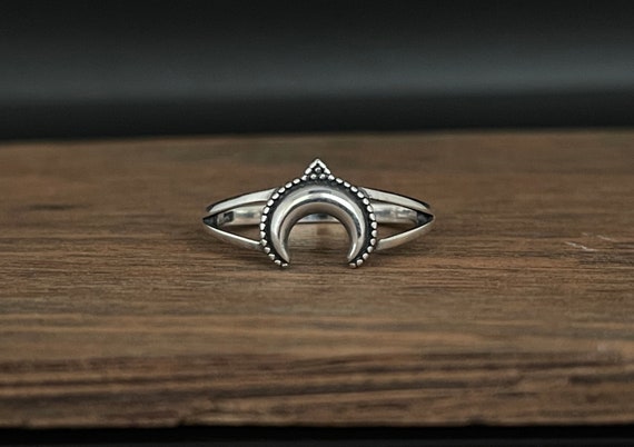 Oxidized Moon Ring // 925 Sterling Silver // Celestial Ring