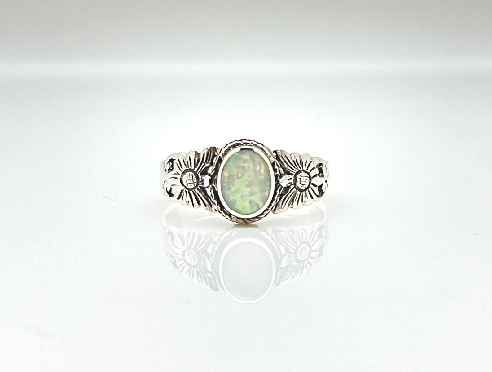 Silver Opal Ring // 925 Sterling Silver //sunflower Design - Etsy