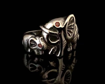 Elephants Ring // 925 Sterling Silver // Hand Cast // Sterling Elephant Ring // Animal Jewelry