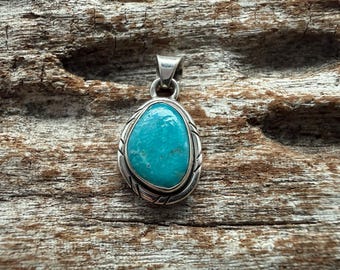 Small Turquoise Pendant – 925 Sterling Silver, Western Style