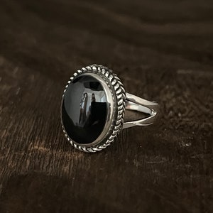 Black Onyx Ring Size 10 // 925 Sterling Silver // Classic Braid Design