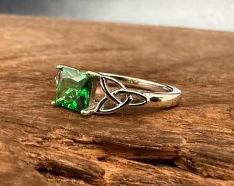 Celtic Emerald Princess Cut CZ Ring with Triquetra Setting: 925 Sterling Silver