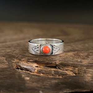 Oxidierte Sterlingsilber-Korallenring: Western Southwest Style