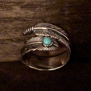 Turquoise Feather Ring // Southwest Design Silver Feather Ring with Turquoise // 925 Sterling Silver