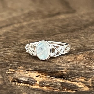 Celtic Moonstone Ring - 925 Sterling Silver - Triquetra Moonstone Ring - Sizes 6 to 9